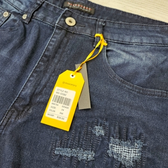 Men's Distressed Denim Shorts - Dark Blue Size 34 and 36 Available - Picture 4 of 11